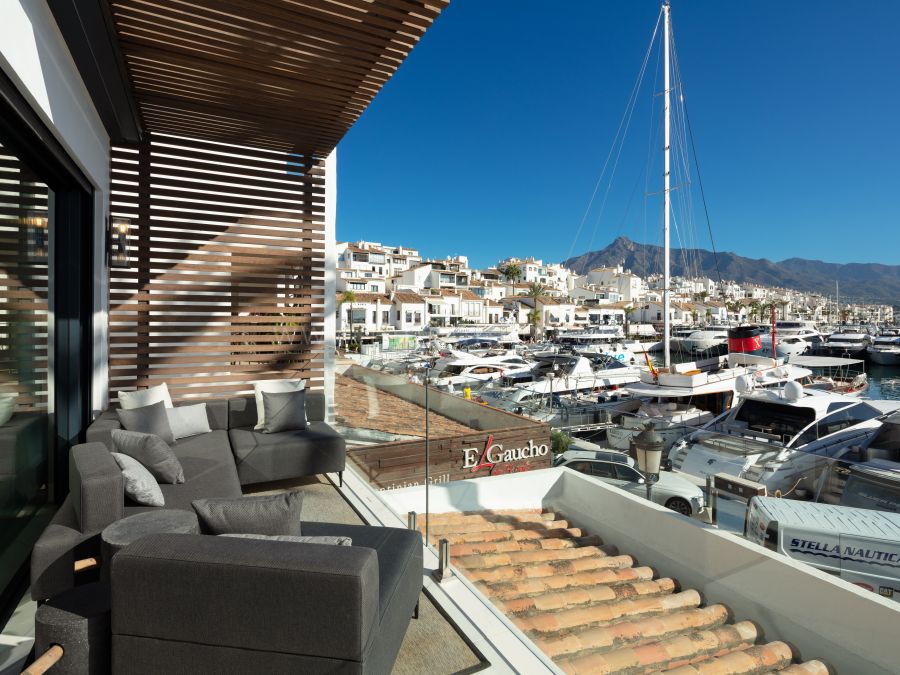 Banus 1 – Apartment in erster Meereslinie mit Meerblick in Puerto Banus
