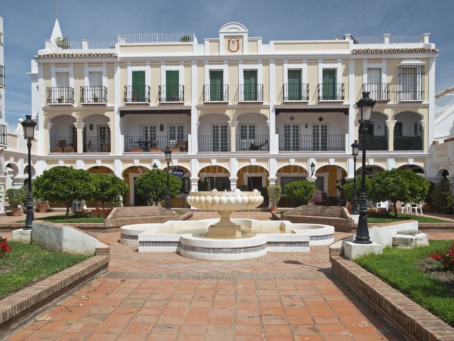 Properties for sale in Aloha Pueblo, Nueva Andalucia