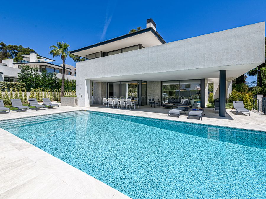Brandneue Villa an der Goldenen Meile von Marbella zu verkaufen