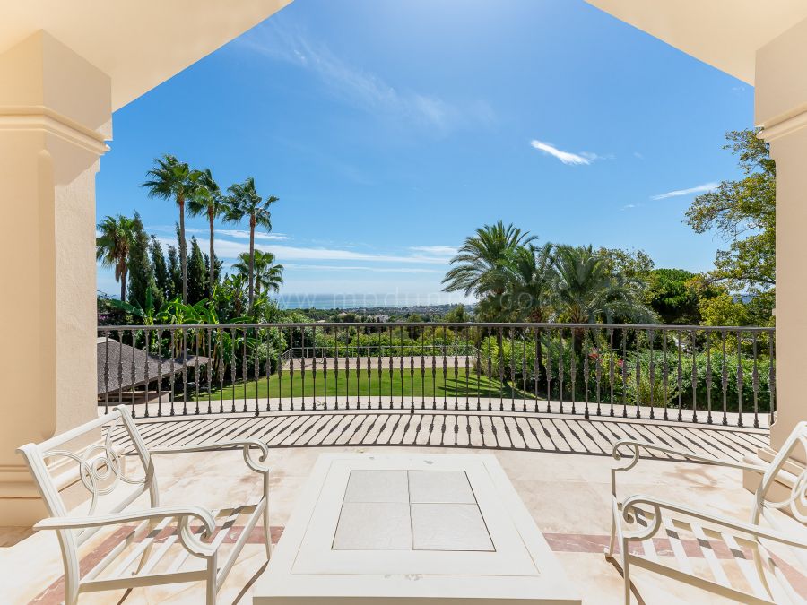 Luxury Mansion with Sea Views in Los Picos Sierra Blanca Marbella