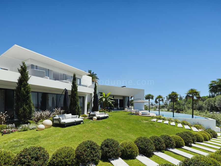 Dos Parcelas con Proyecto de Villa en Nueva Andalucía, Marbella