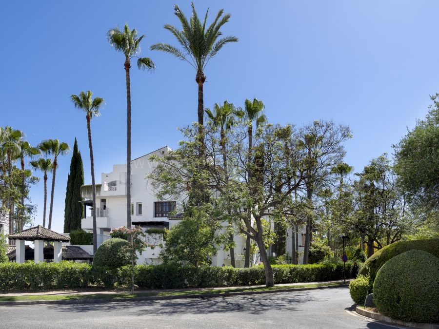 Zweistöckiges Penthouse im Puente Romano Resort an der Goldenen Meile von Marbella