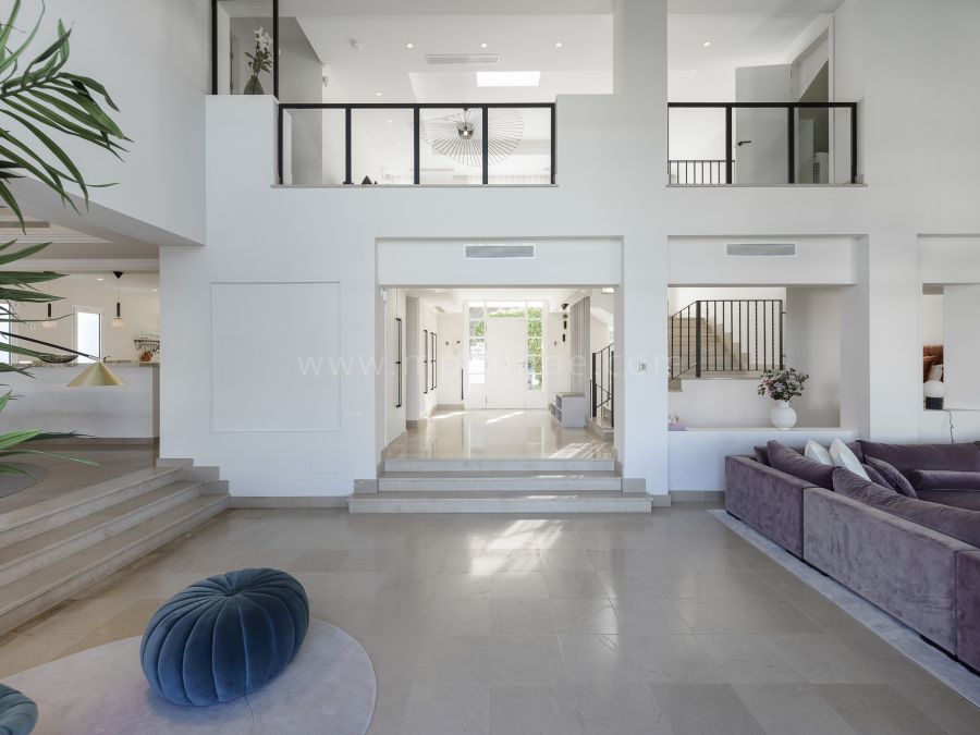 New Villa within a Luxurious Gated Community in Nueva Andalucía
