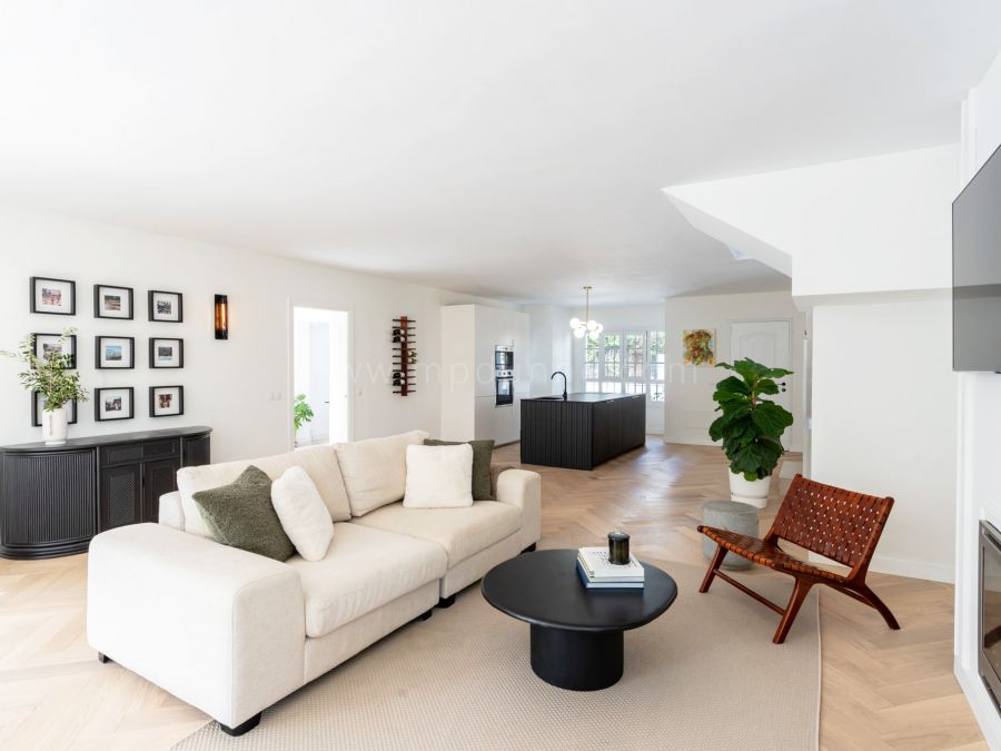 Detached Townhouse in Benamara, Estepona