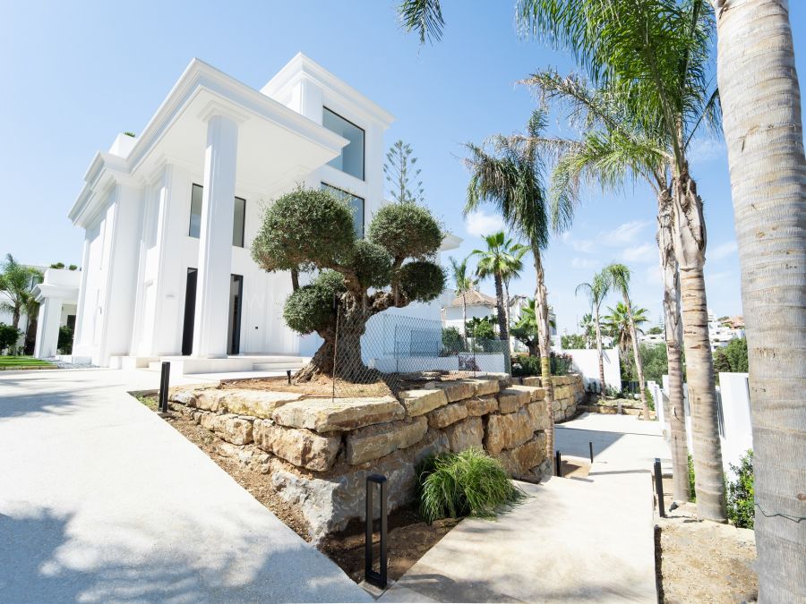 New Modern Villa in Marbella Golden Mile