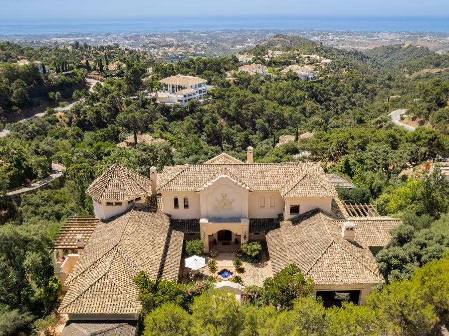 Villa classique à La Zagaleta avec vue panoramique sur la mer