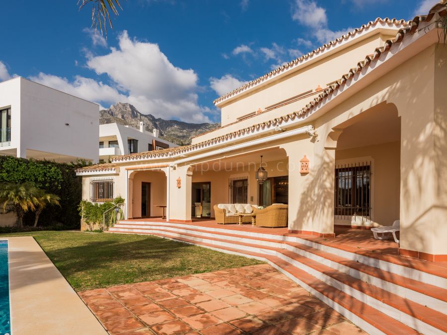 Family Villa in Marbella Golden Mile