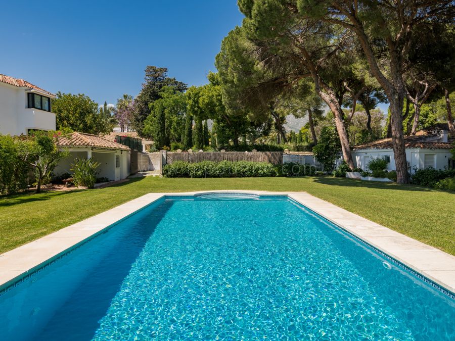 Propriétés avec vue sur la mer à louer in Santa Margarita, Marbella ...