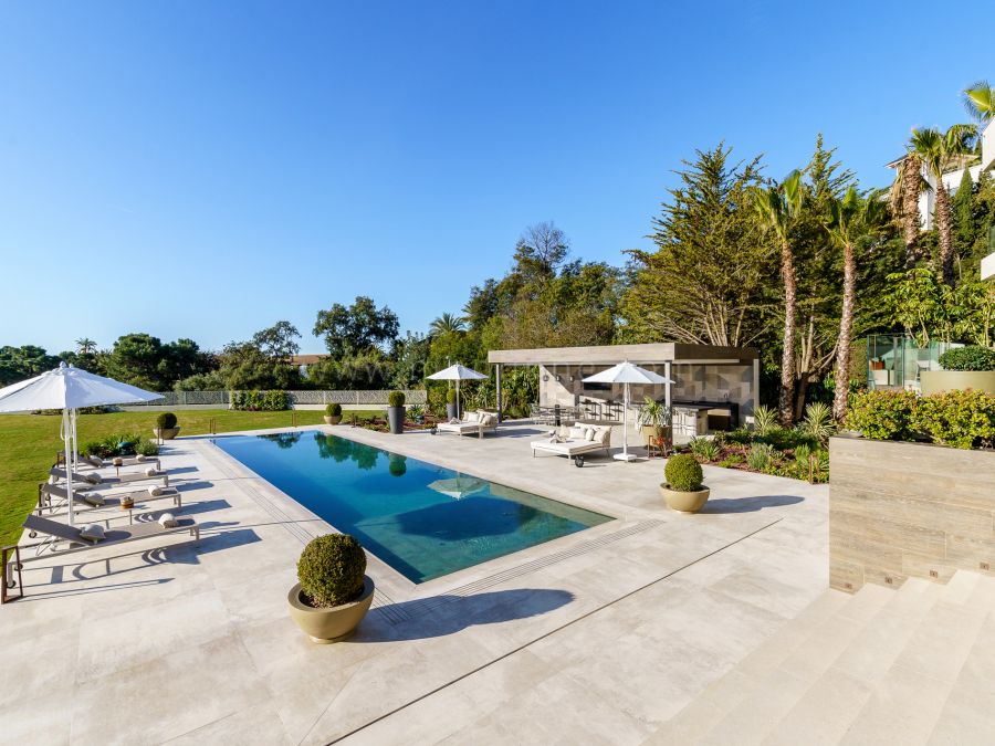 Key Ready Modern Residence with Sea Views in La Zagaleta