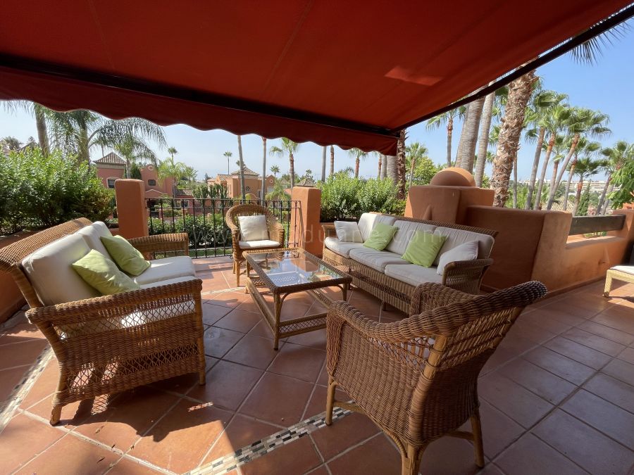 Wonderful south facing apartment in Alzambra for rent