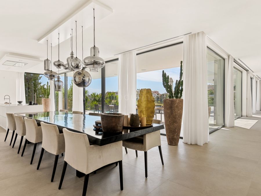 Villa 27 Marbella Moderne Design-Villa mit Golf- und Meerblick