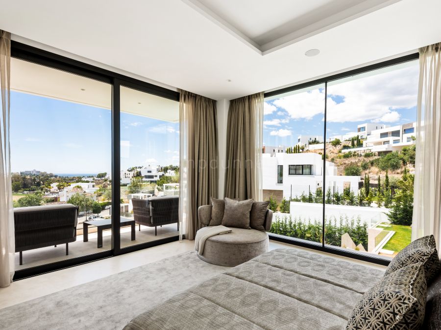 Villa ultra moderna con vistas panorámicas al mar y al golf