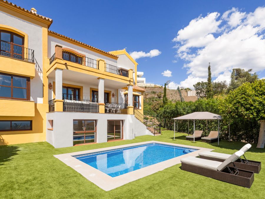 Magnífica villa pareada en La Heredia de Monte Mayor