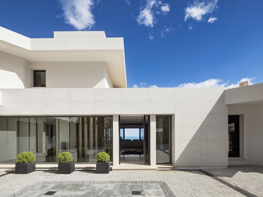 Magnificent modern home in La Zagaleta