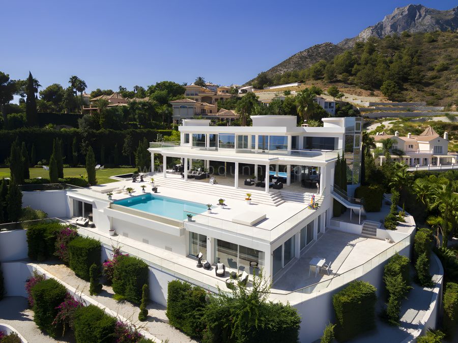 Villa de Lujo en Alquiler, Cascada de Camojan