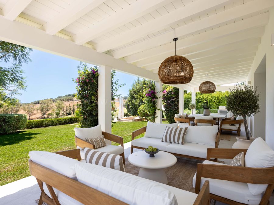 Golfvilla in erster Reihe, El Paraíso, Estepona