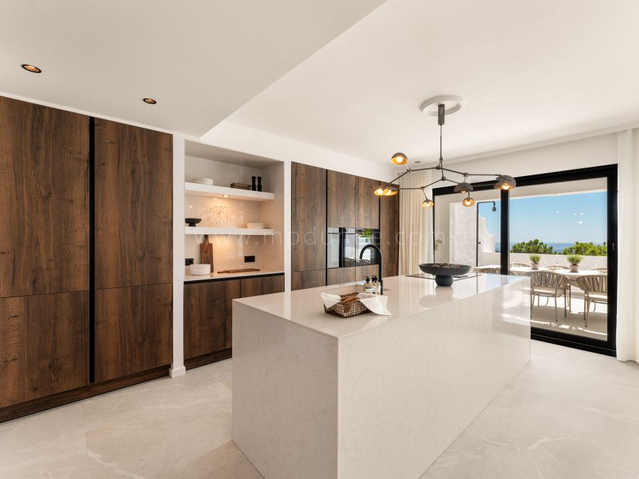 Meerblick-Duplex, Las Colinas, Benahavís