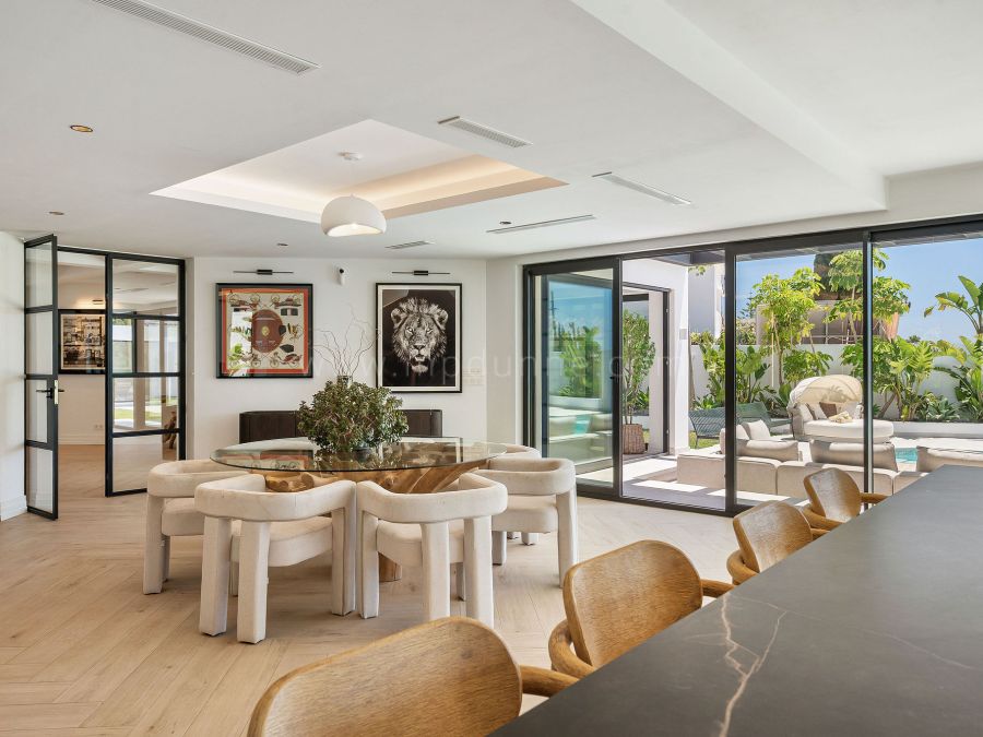 Villa de Seis Dormitorios, Bel Air, Nueva Milla de Oro