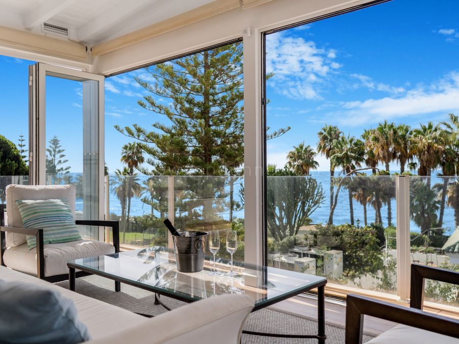 Frontline Beach Townhouse, Marbellamar, Golden Mile