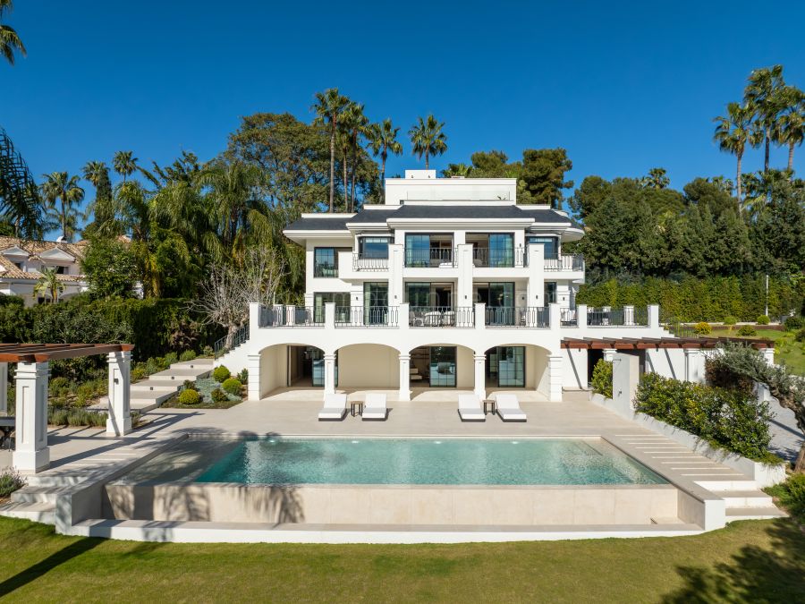 Six-Bed Modern Villa, Las Brisas, Nueva Andalucía