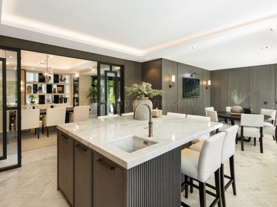 Luxury Frontline Golf Villa, Las Brisas Nueva Andalucía