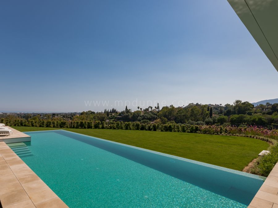 Villa Contemporánea con Vistas Panorámicas en The Hills, La Quinta