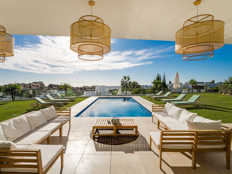 Five-Bedroom Villa with Sea Views in La Alquería