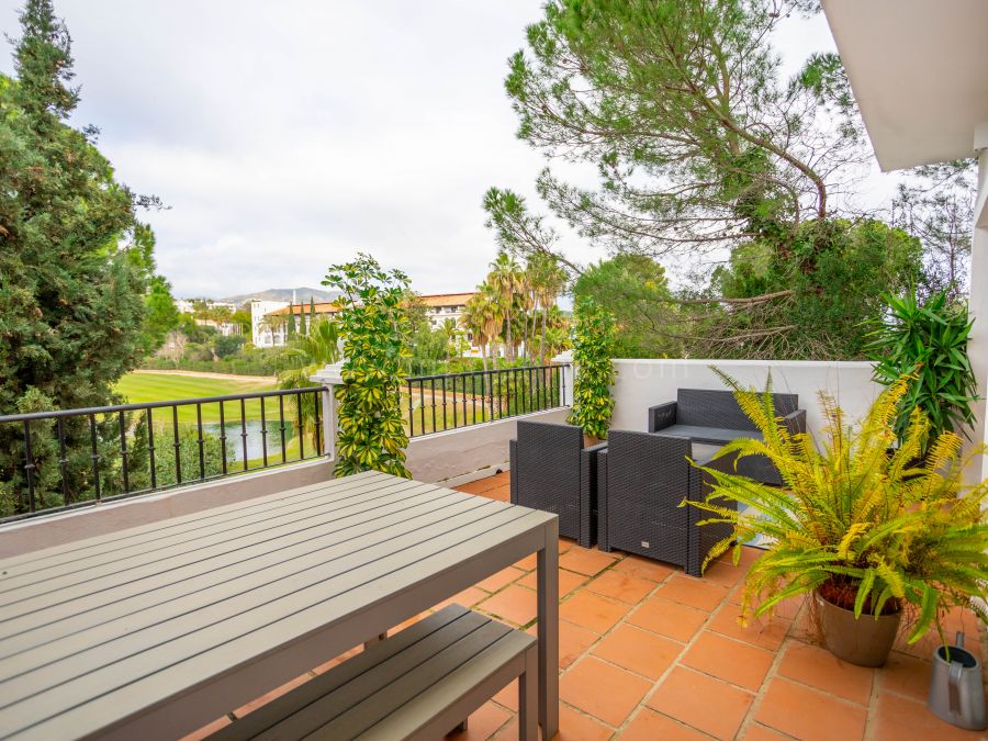 Townhouse with Golf Views in La Quinta, Benahavis