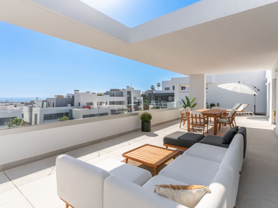 Penthouse mit Meerblick an der Neuen Goldenen Meile, Estepona