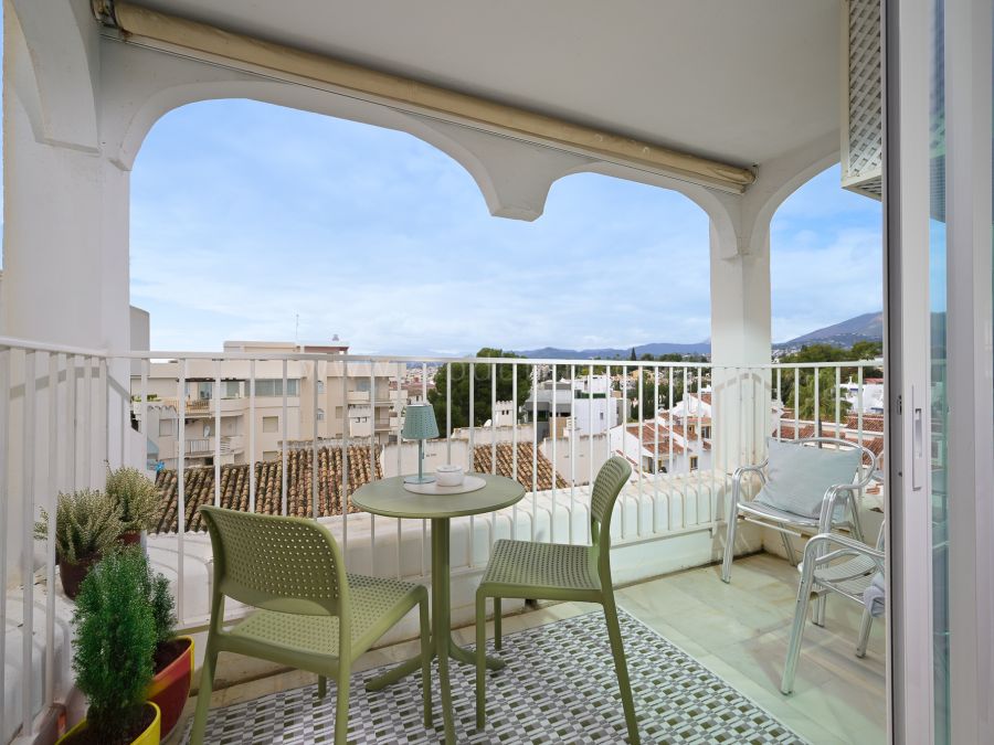 Exclusivo ático de un dormitorio junto a Puerto Banús