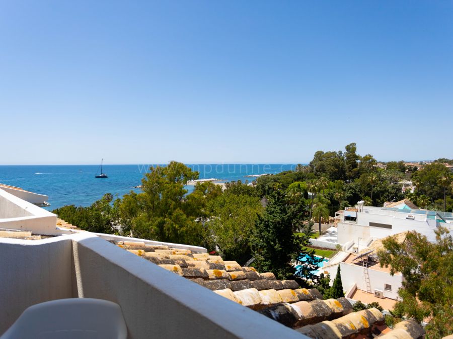 Penthouse in erster Strandlinie in Puerto Banús, Meerblick