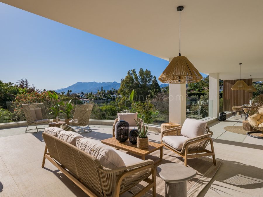 Modern Andalusian Villa in El Rosario, Marbella East