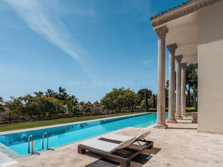 Villa Sinfonía : Maison classique avec vue sur la mer dans la Sierra Blanca