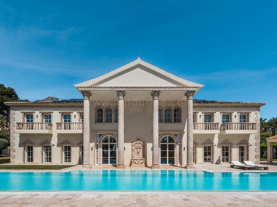 Villa Sinfonía : Maison classique avec vue sur la mer dans la Sierra Blanca