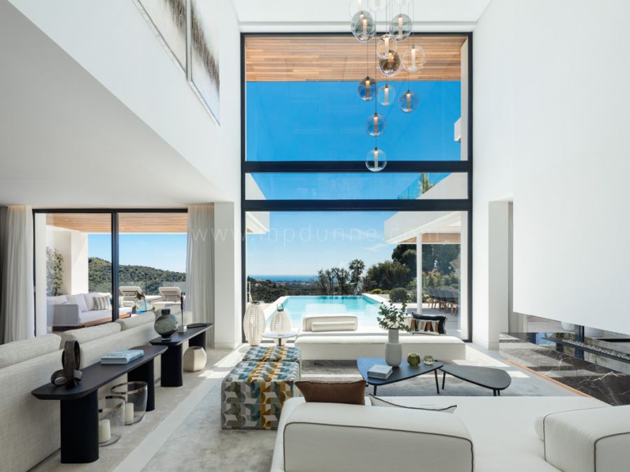 Luxuriöse Villa mit Sechs Schlafzimmern und Meerblick in Lomas de La Quinta