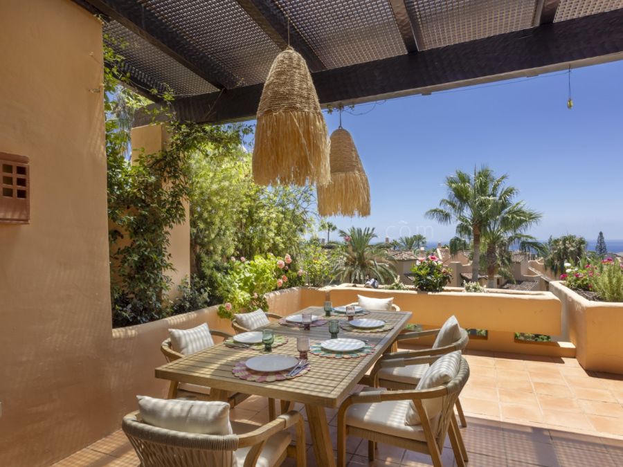 Ático de lujo con vistas al mar en Sierra Blanca, Marbella
