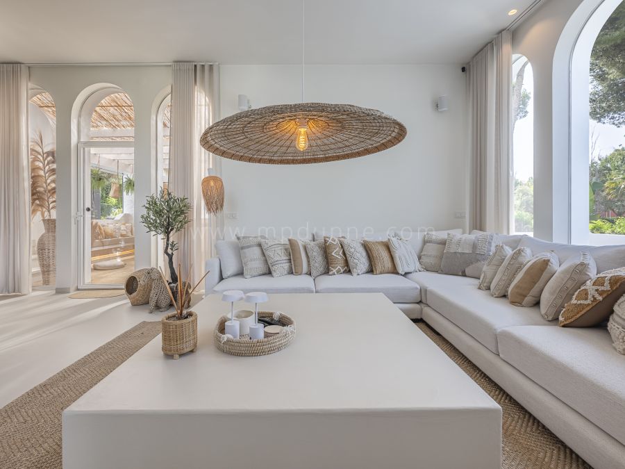 Villa quatre chambres à Atalaya de Río Verde, Nueva Andalucía