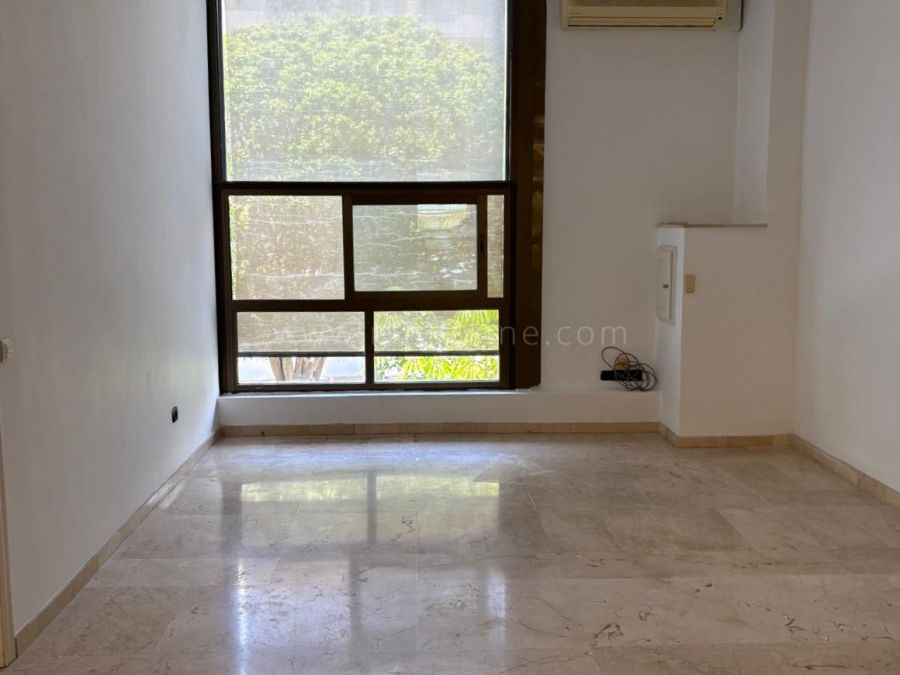 Espacio Comercial de Primera en el Centro Cristamar de Puerto Banús