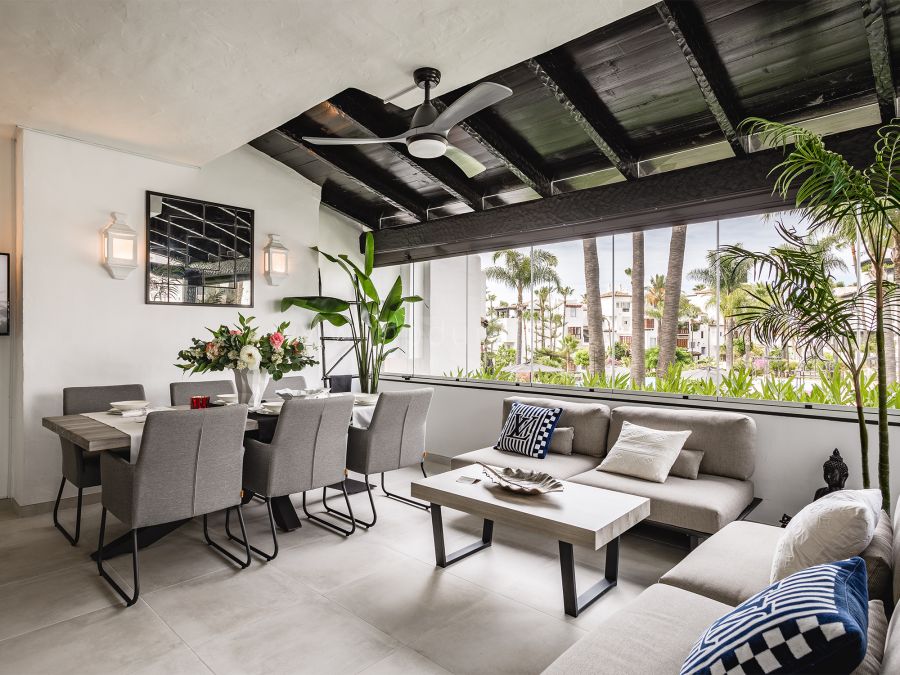 Key Ready Luxury Apartment in Marina Puente Romano