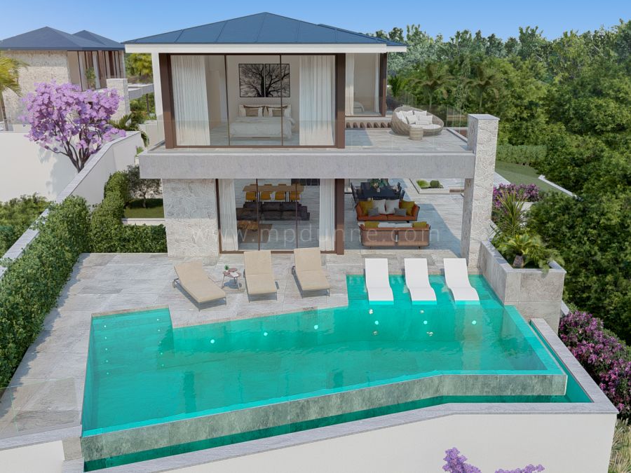 Luxusvilla mit fünf Schlafzimmern und Panoramablick auf das Meer in La Quinta, Benahavís