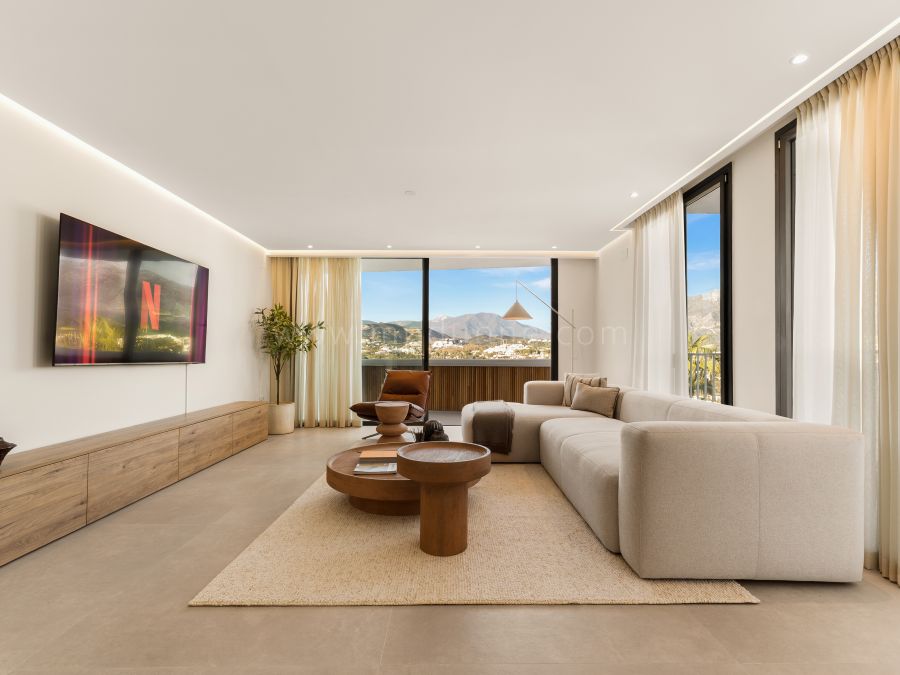 Appartement rénové avec vues mer et montagne Marbella