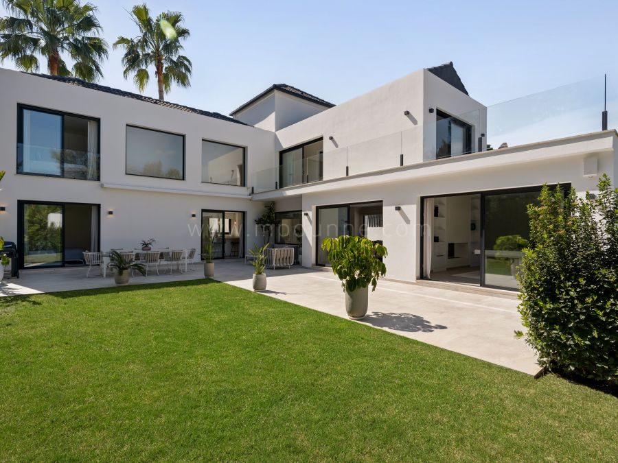 Villa rénovée à Las Brisas Marbella vue La Concha