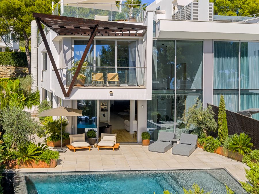 Semi Detached Villa with Sea Views, Sierra Blanca, Marbella