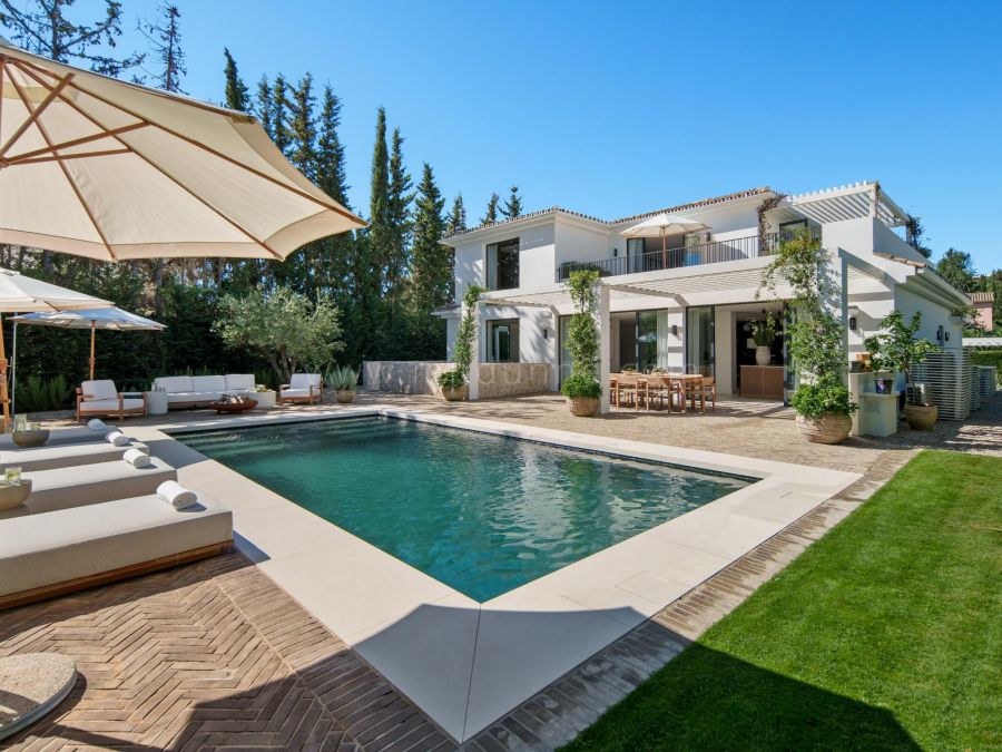 Frontline Golf Villa, Las Brisas, Nueva Andalucía