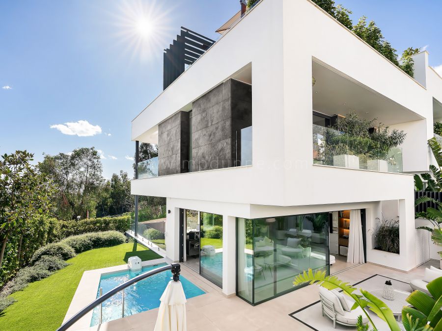 Villa moderne avec vue mer et sauna à Marbella