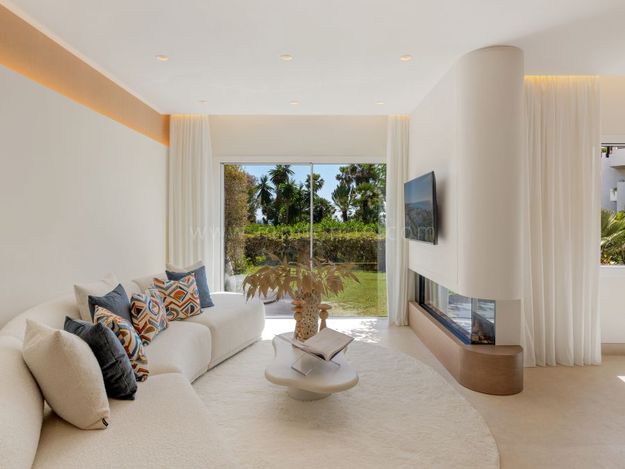 Apartment en venta en Costalita, Estepona Este