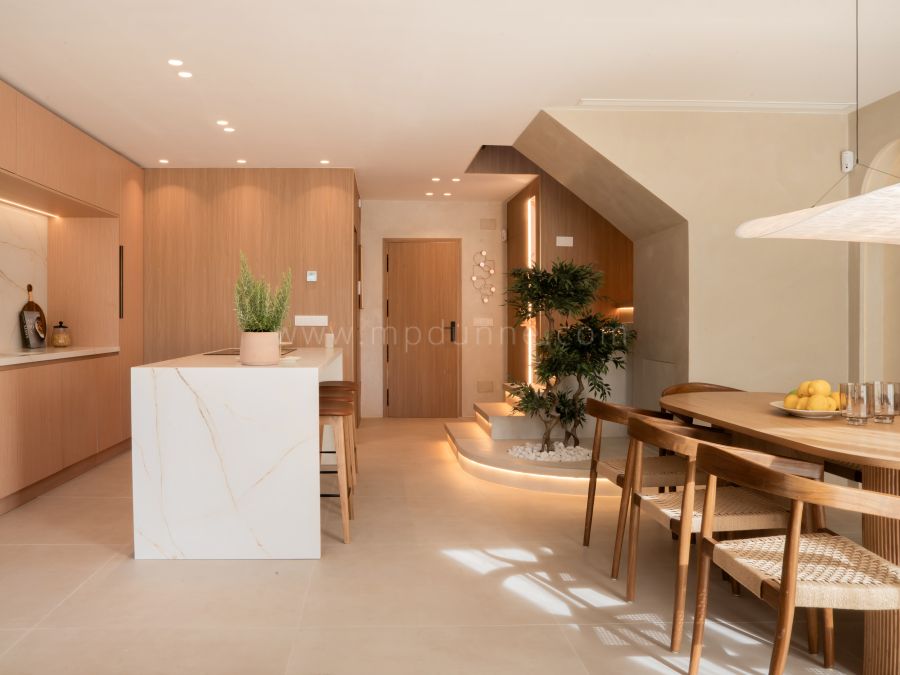 Casa Adosada Moderna junto a la Playa cerca de Puerto Banús