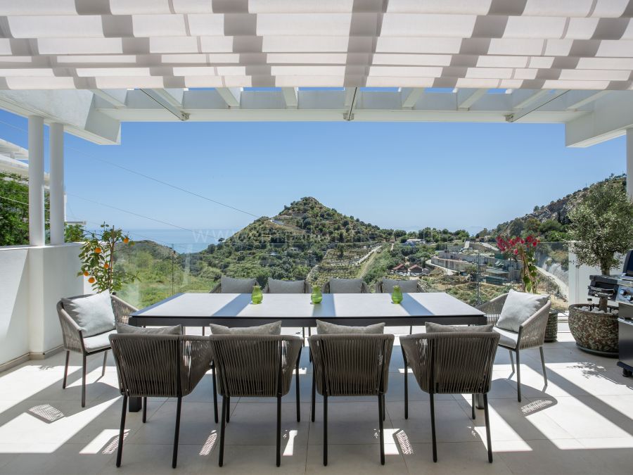 Ático Moderno con Vistas Panorámicas al Mar en Palo Alto