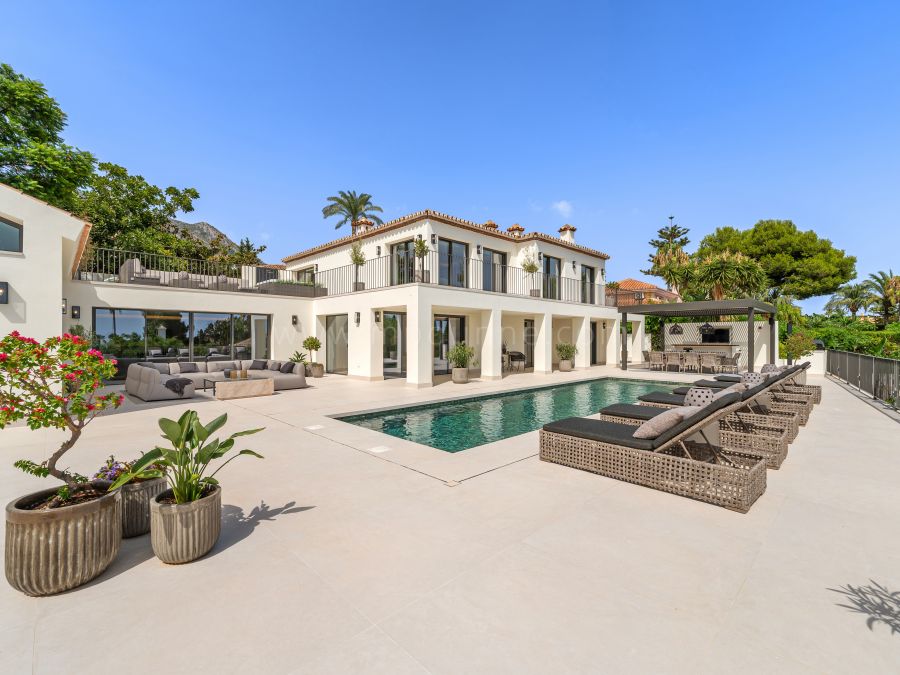Villa andaluza con vistas al Mediterráneo en la Milla de Oro de Marbella