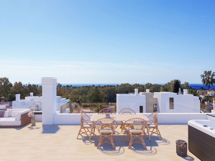 Modern Villa with Pool in Atalaya, Estepona